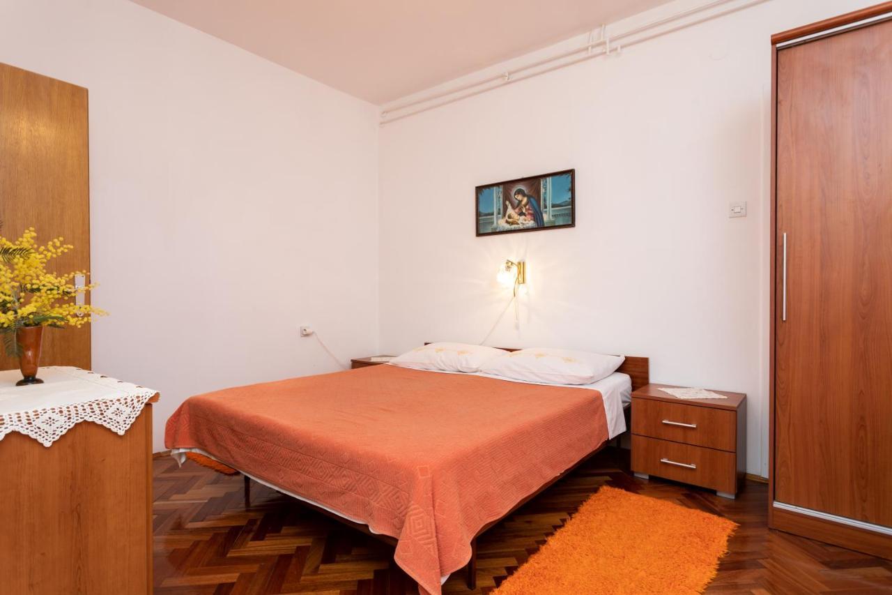 Rooms & Studio Apartment Mira Башка Екстер'єр фото