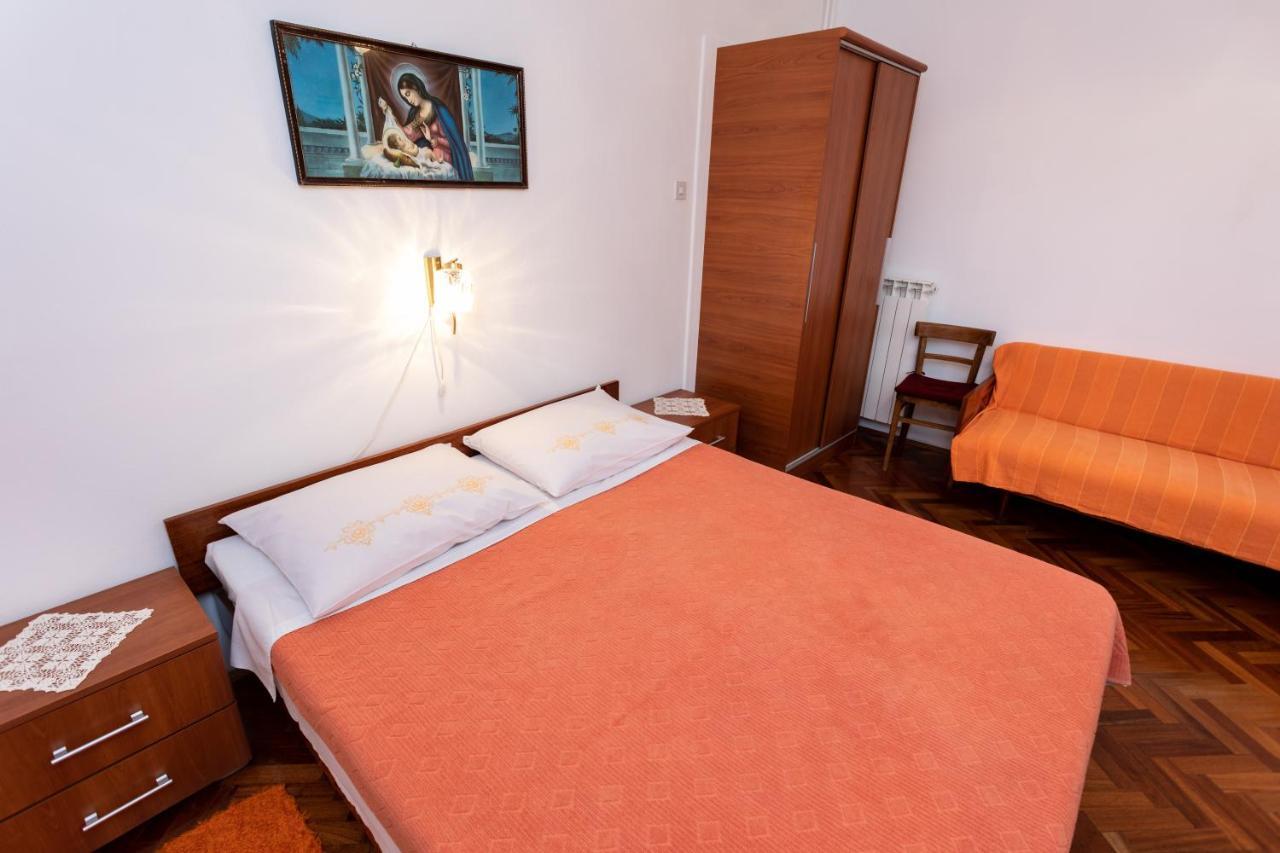 Rooms & Studio Apartment Mira Башка Екстер'єр фото