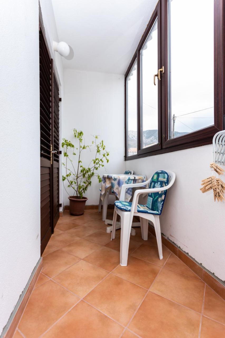 Rooms & Studio Apartment Mira Башка Екстер'єр фото