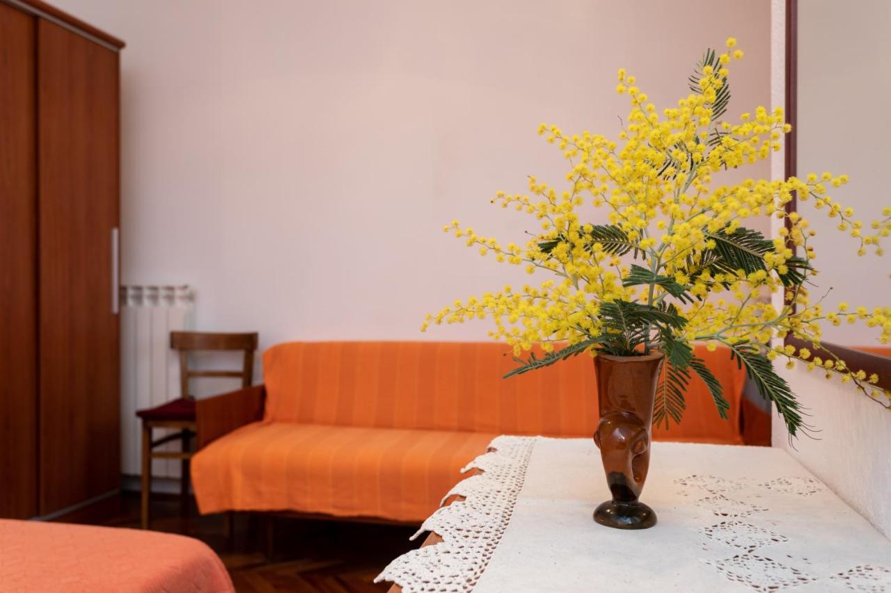 Rooms & Studio Apartment Mira Башка Екстер'єр фото