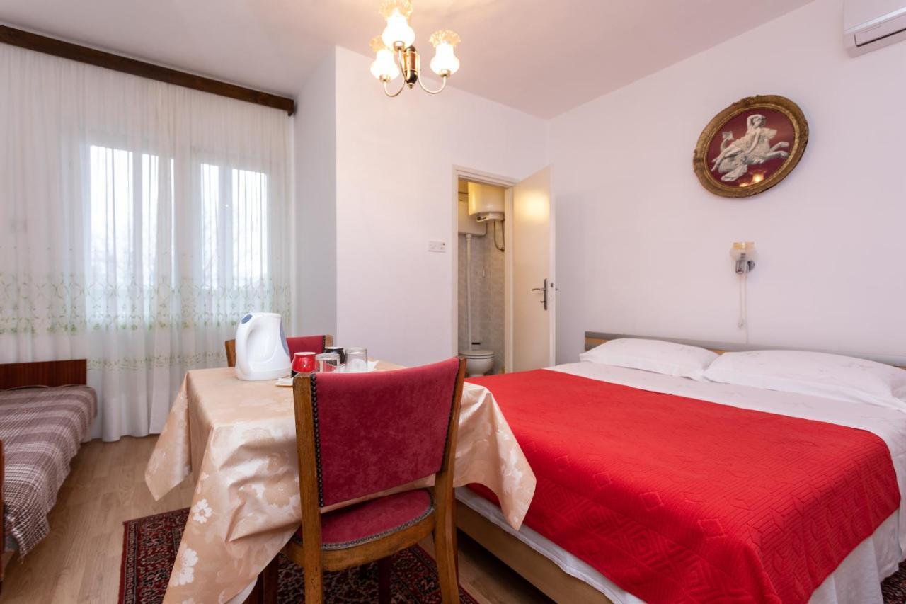 Rooms & Studio Apartment Mira Башка Екстер'єр фото