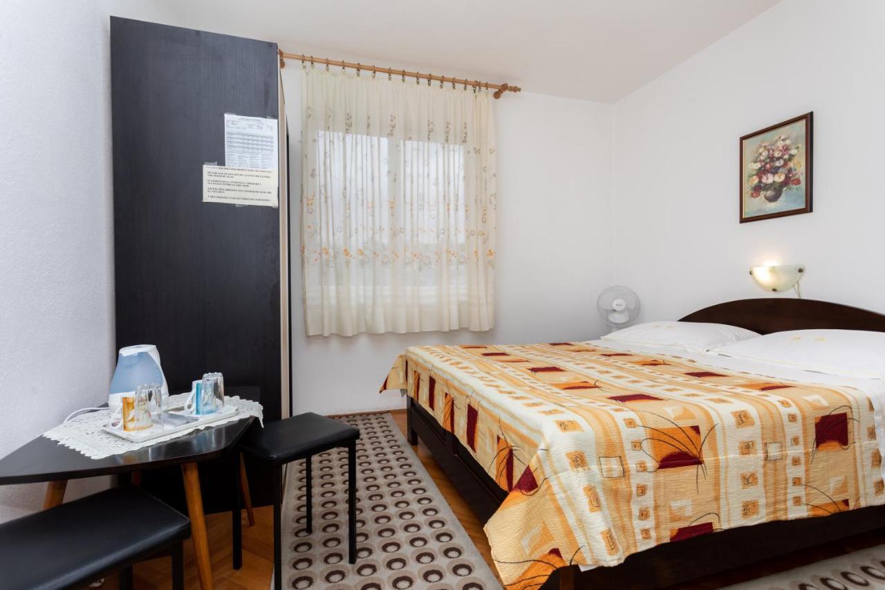 Rooms & Studio Apartment Mira Башка Екстер'єр фото