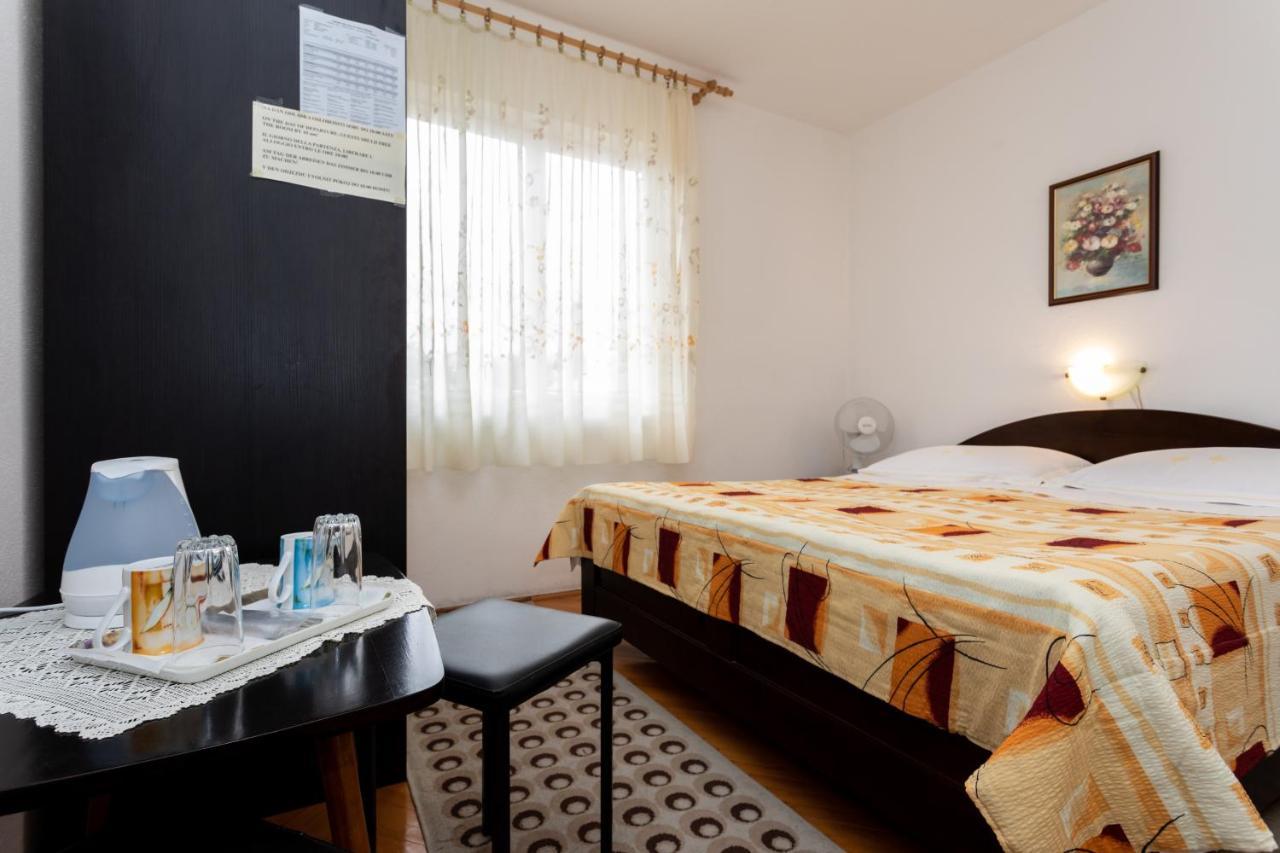 Rooms & Studio Apartment Mira Башка Екстер'єр фото